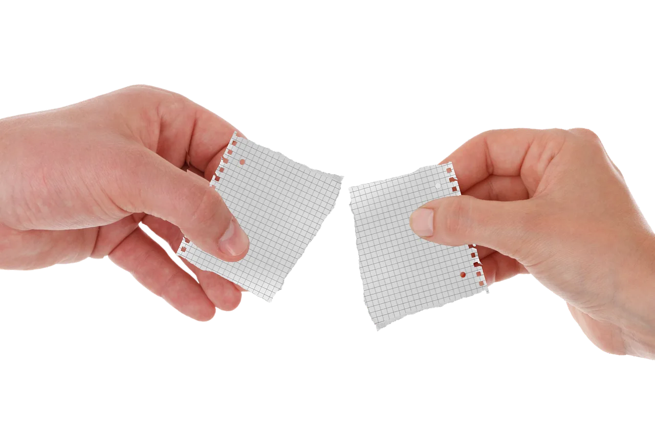 per, contra, on the other hand, for this, weigh up, to compare, decision, arrows, red, think. Decision skills fields compared: statement, constraints, criteria and reversibility